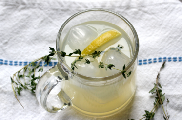 Apple cider vinegar thyme lemon drink
