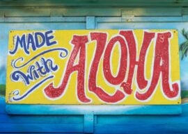 Hawaii sign with "Aloha"