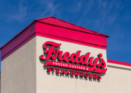 Freddy's restaurant sign and building.
