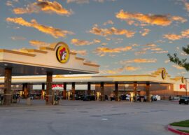 Buc-ee's with clouds and sky behind