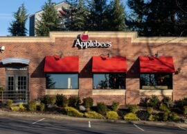 Applebee's restaurant with a sign on it.