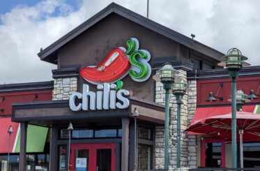 Chili's sign and restaurant