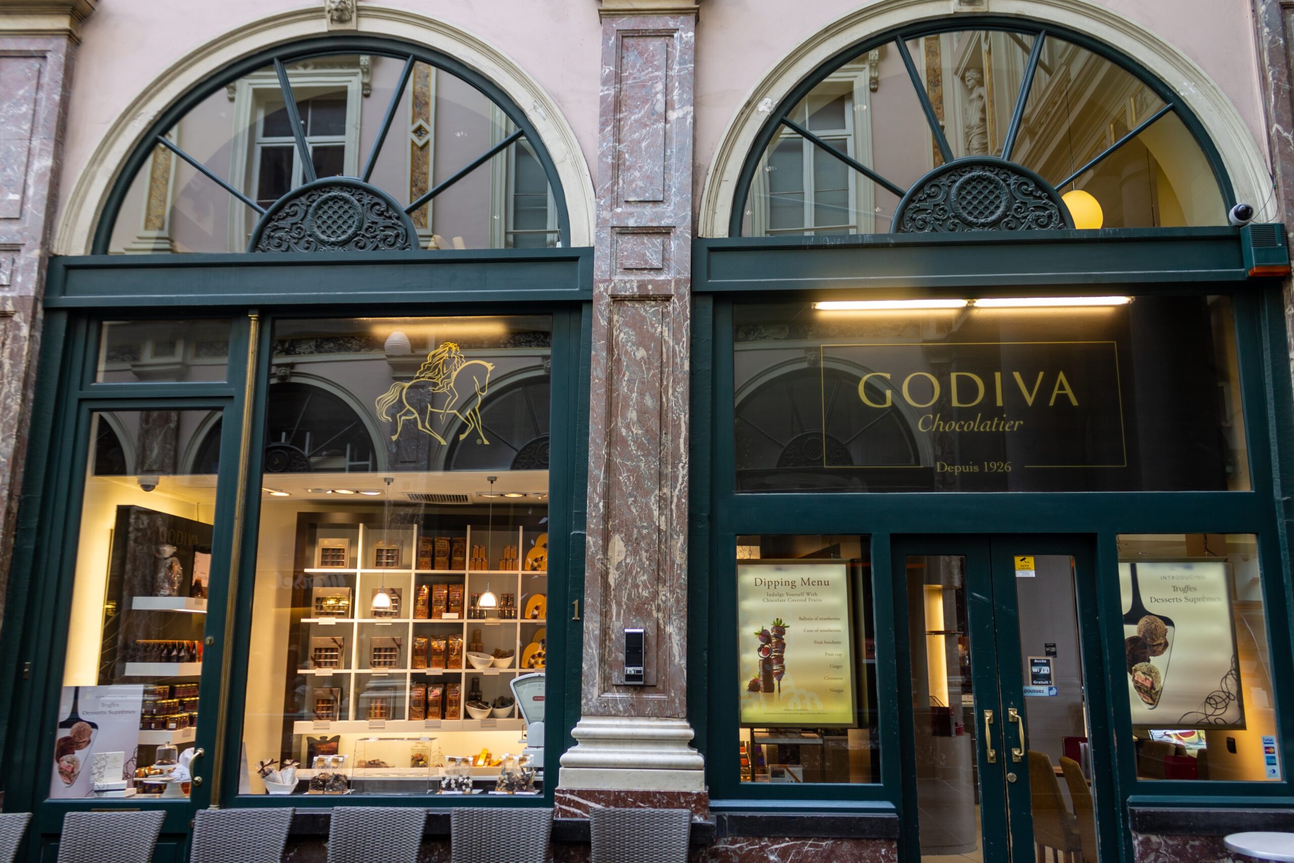 #8: Godiva Belgian heritage collection chocolate gift box