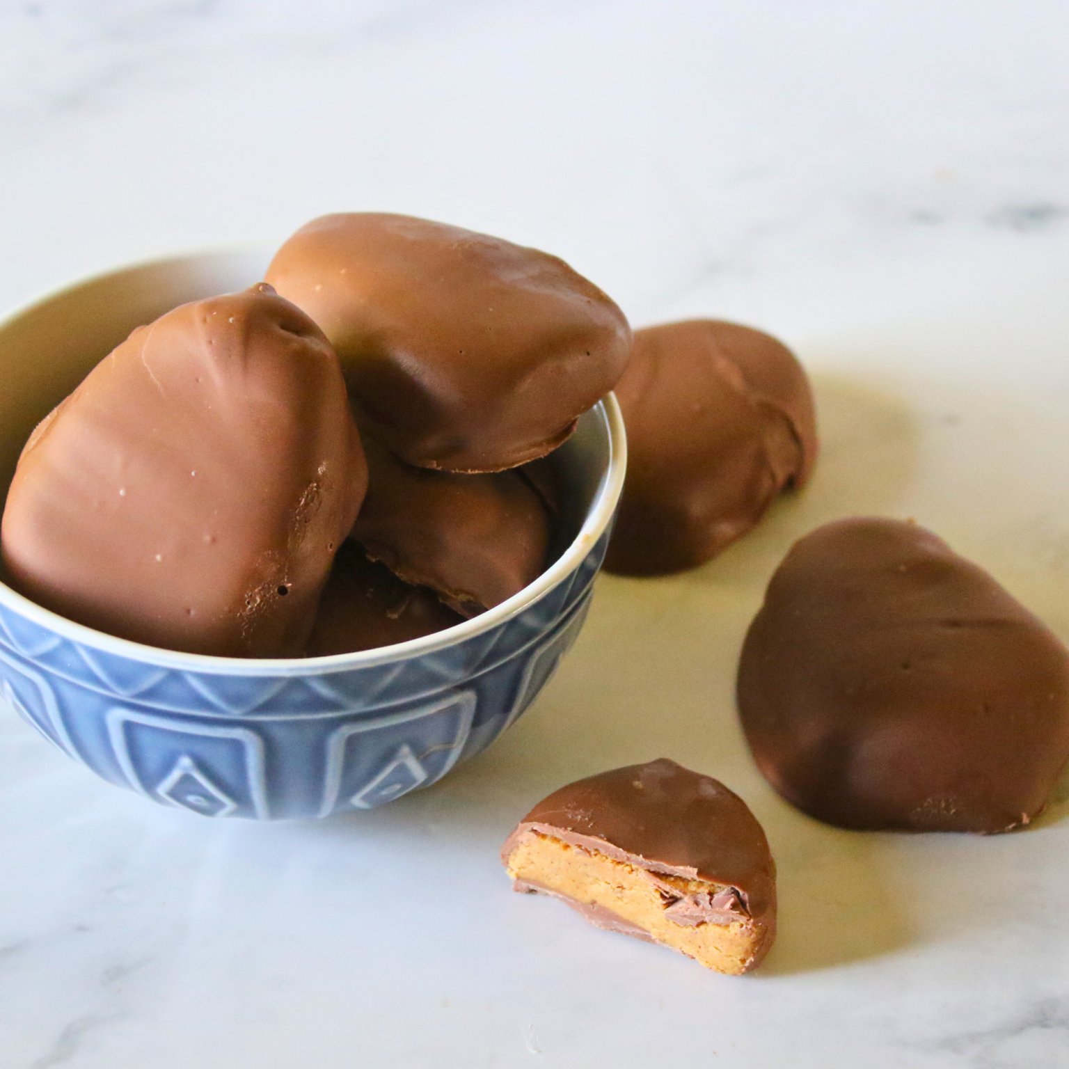 Keto Chocolate Peanut Butter Eggs (Sugar-Free!) - The Coconut Mama