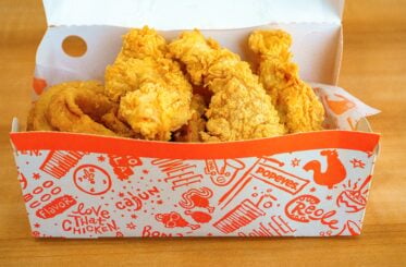 Bankrupt fried chicken franchisee sells dozens of Georgia restaurants