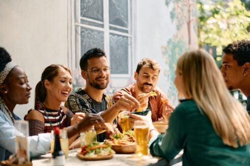 Restaurant chain closing every U.S. location after costly expansion fails (Australian Mexican is a thing?)