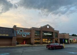 Kroger building with sign
