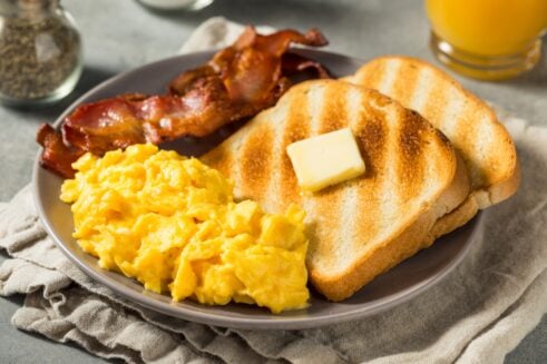 Popular California breakfast chain closes 3 restaurants, including original location