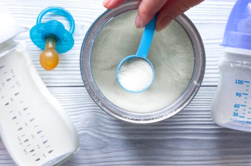 Nationwide infant formula recall issued after botulism outbreak sickens three babies